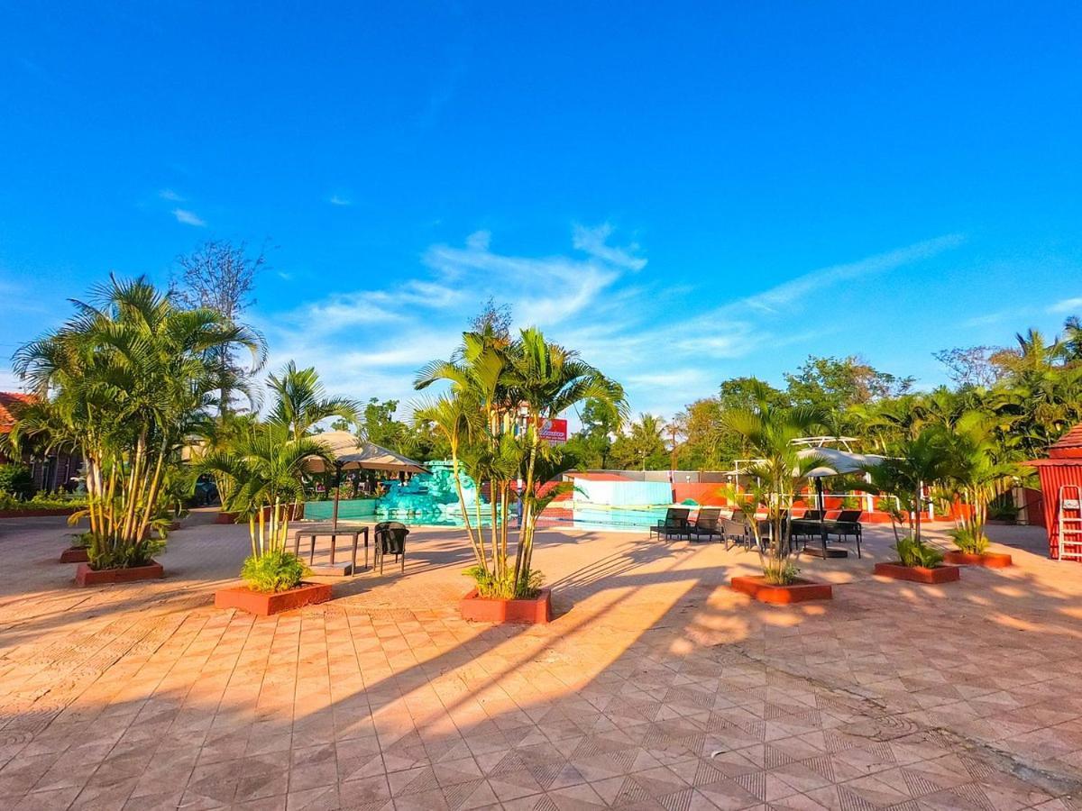 Whispering Woods Resort Lonavala Esterno foto